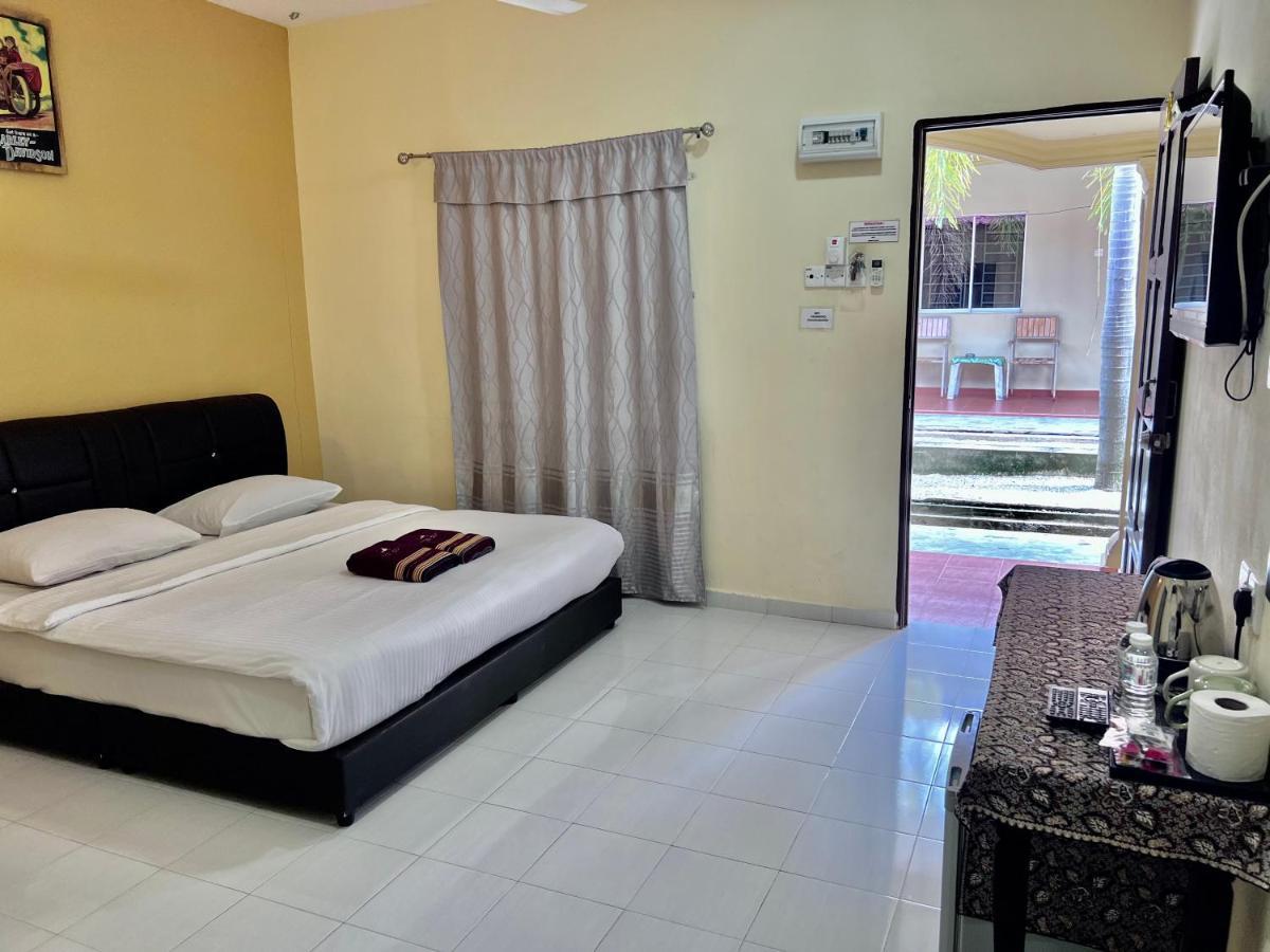 Dhania Cenang Beach Motel Pantai Cenang  Eksteriør bilde