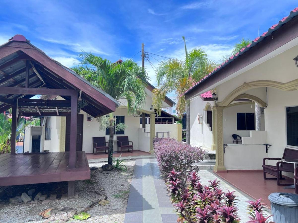 Dhania Cenang Beach Motel Pantai Cenang  Eksteriør bilde
