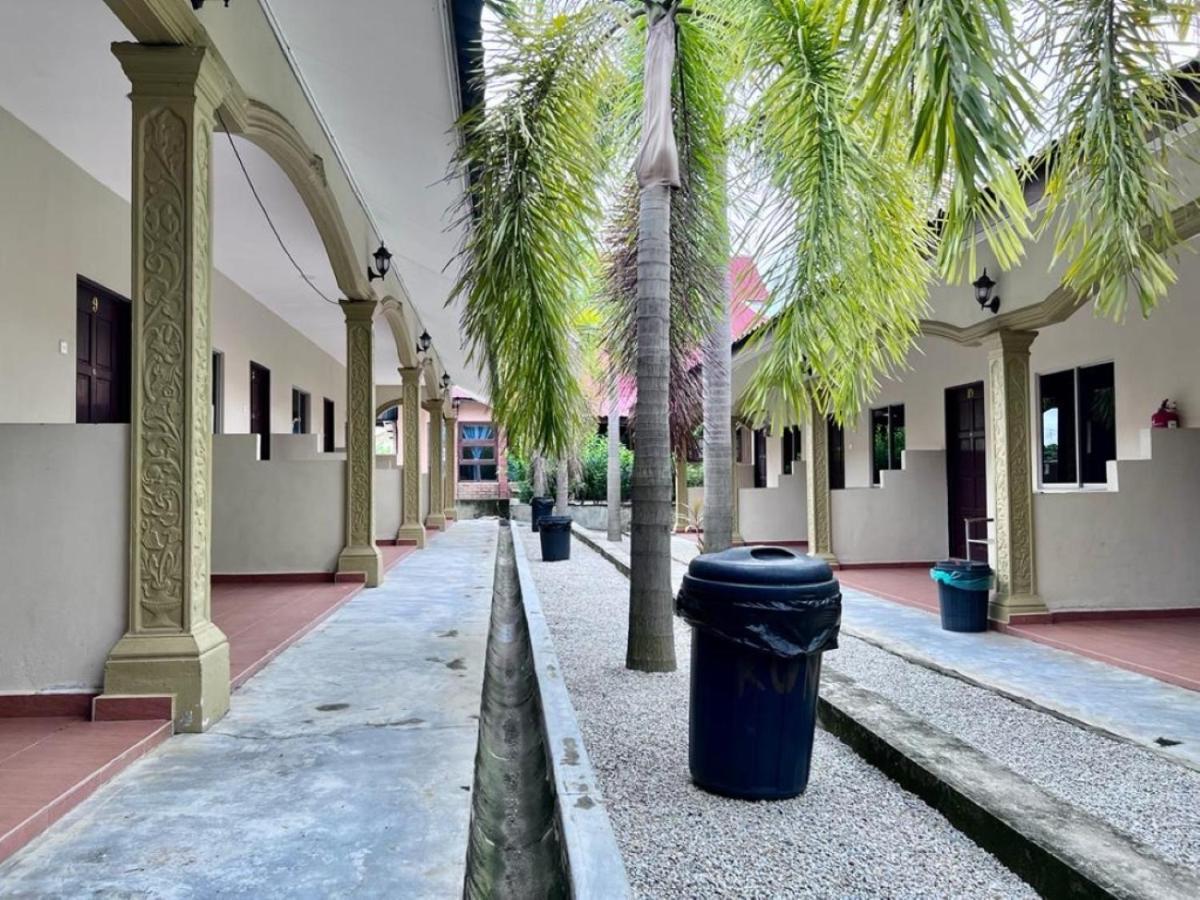 Dhania Cenang Beach Motel Pantai Cenang  Eksteriør bilde