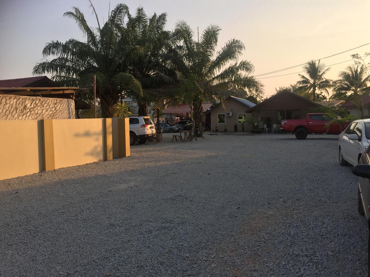 Dhania Cenang Beach Motel Pantai Cenang  Eksteriør bilde