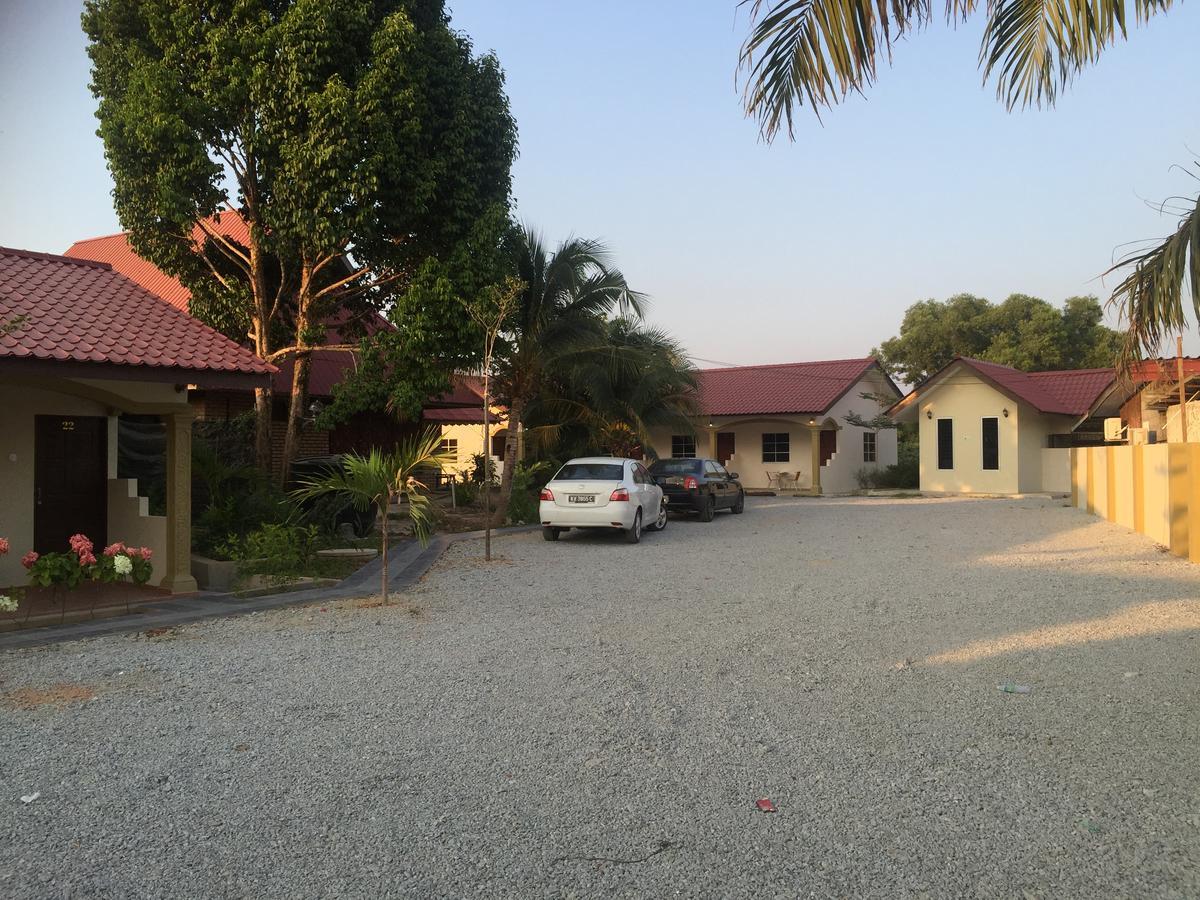 Dhania Cenang Beach Motel Pantai Cenang  Eksteriør bilde