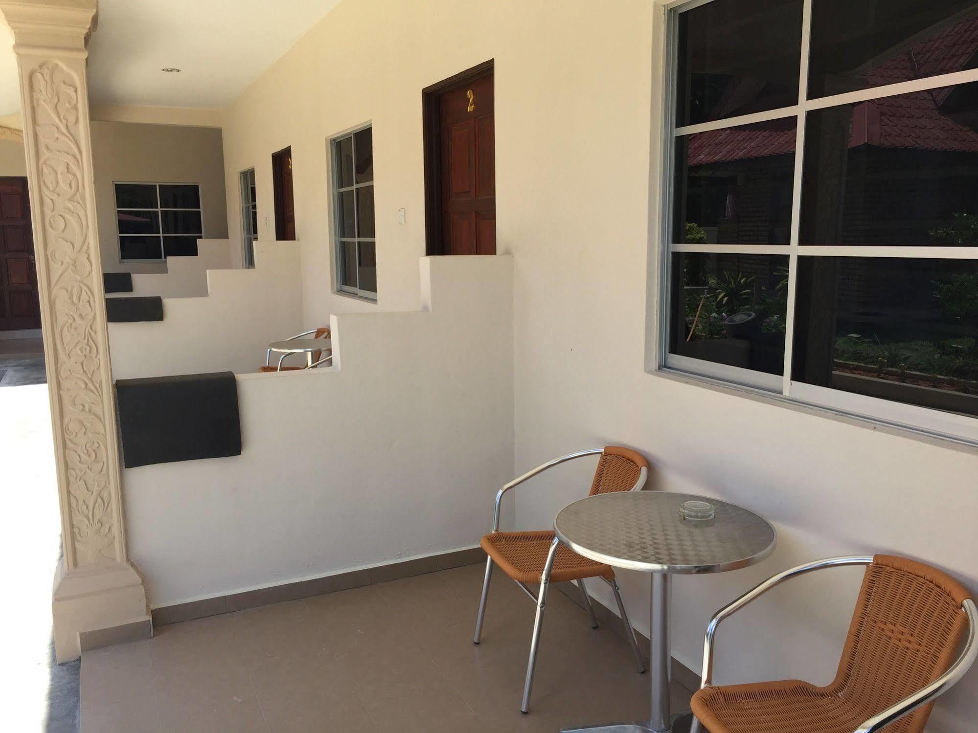Dhania Cenang Beach Motel Pantai Cenang  Eksteriør bilde